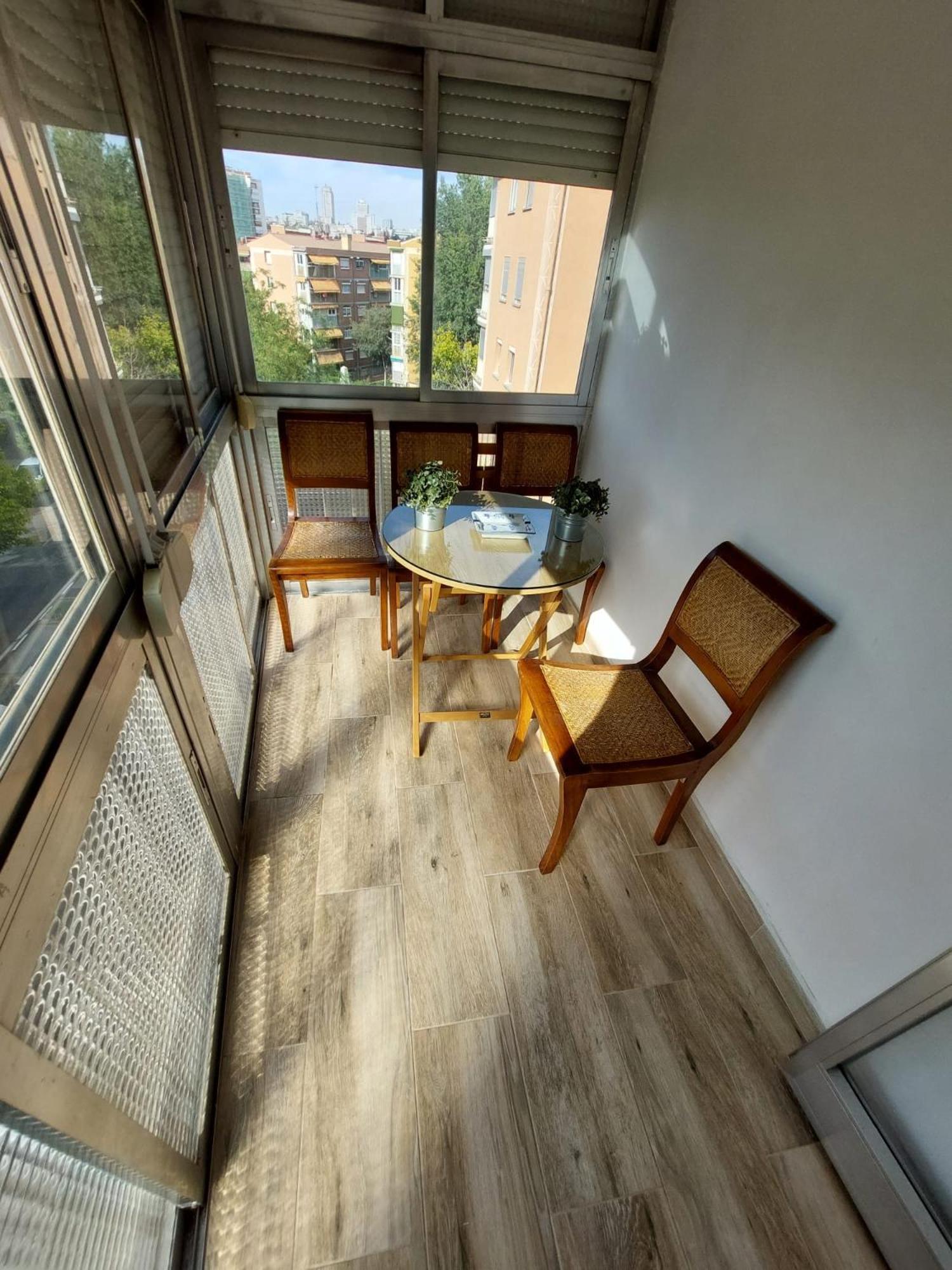 Alia Apartment Madrid Luaran gambar